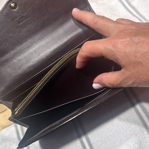 Louis Vuitton dark purple patent leather long wallet! - Picture 6 of 12